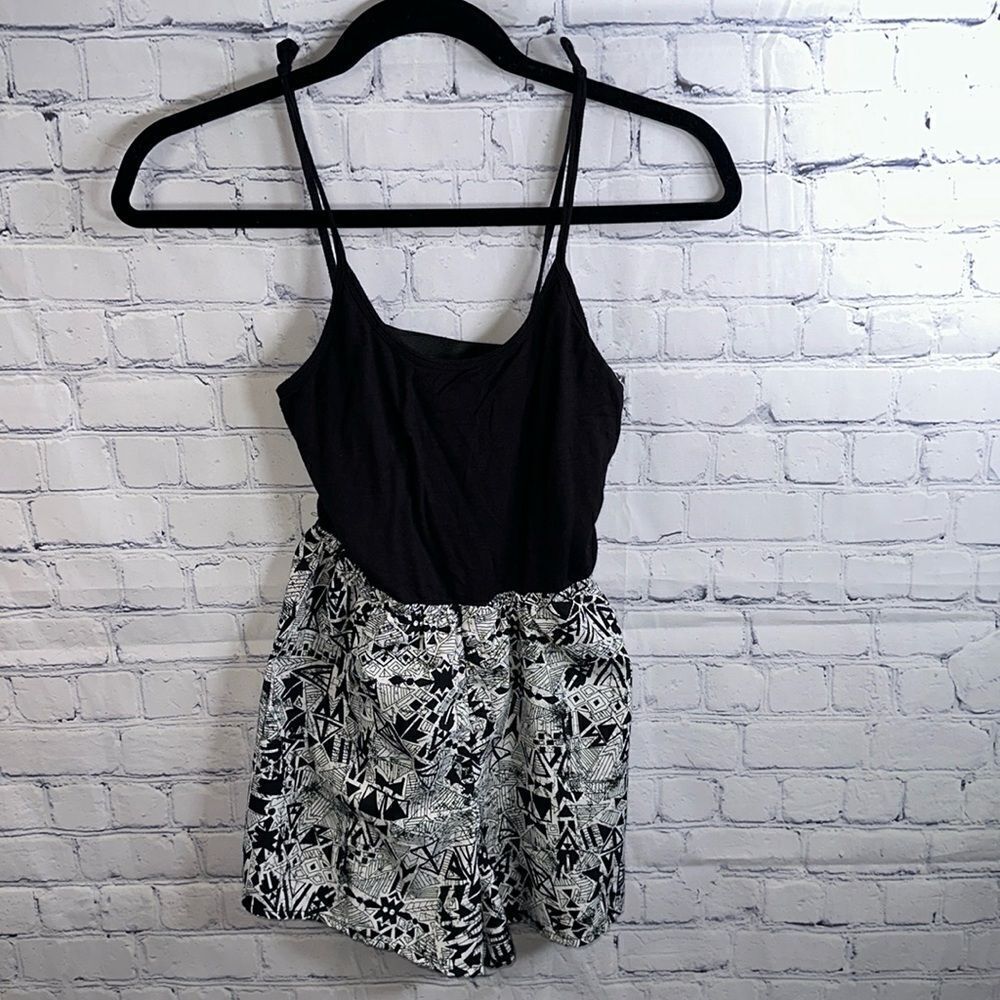 🌺 LA Hearts Backless Romper - Size XS 🌺